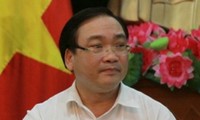 Phó Thủ tướng Hoàng Trung Hải kiểm tra đường cao tốc ô tô Hà Nội- Hải Phòng